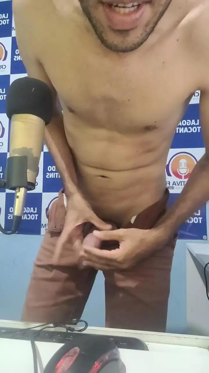 victorapple on Cam4 