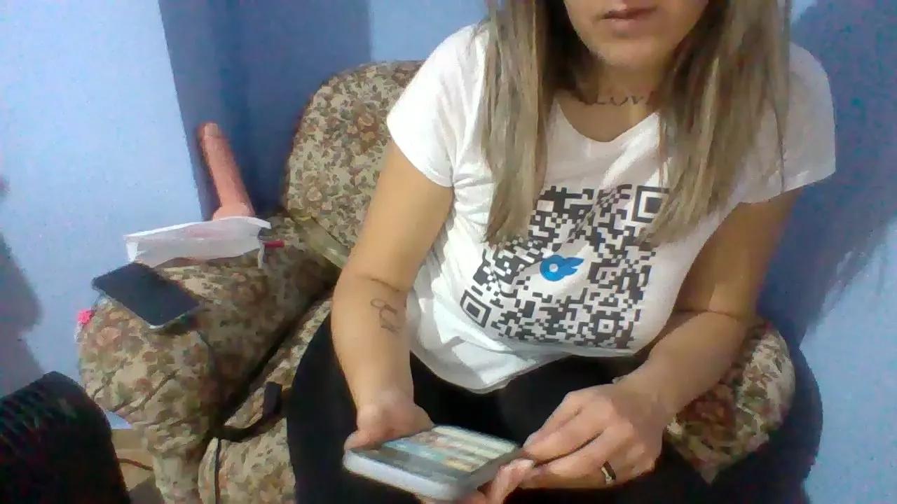 Violetta2022 on Cam4 