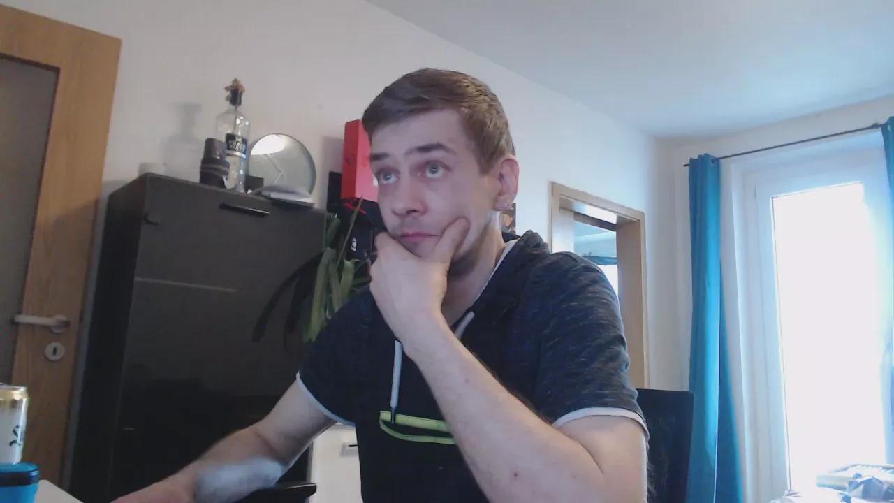 Widersacha on Cam4 