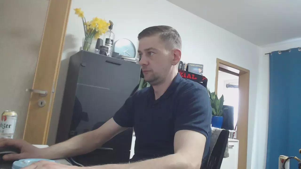 Widersacha on Cam4 