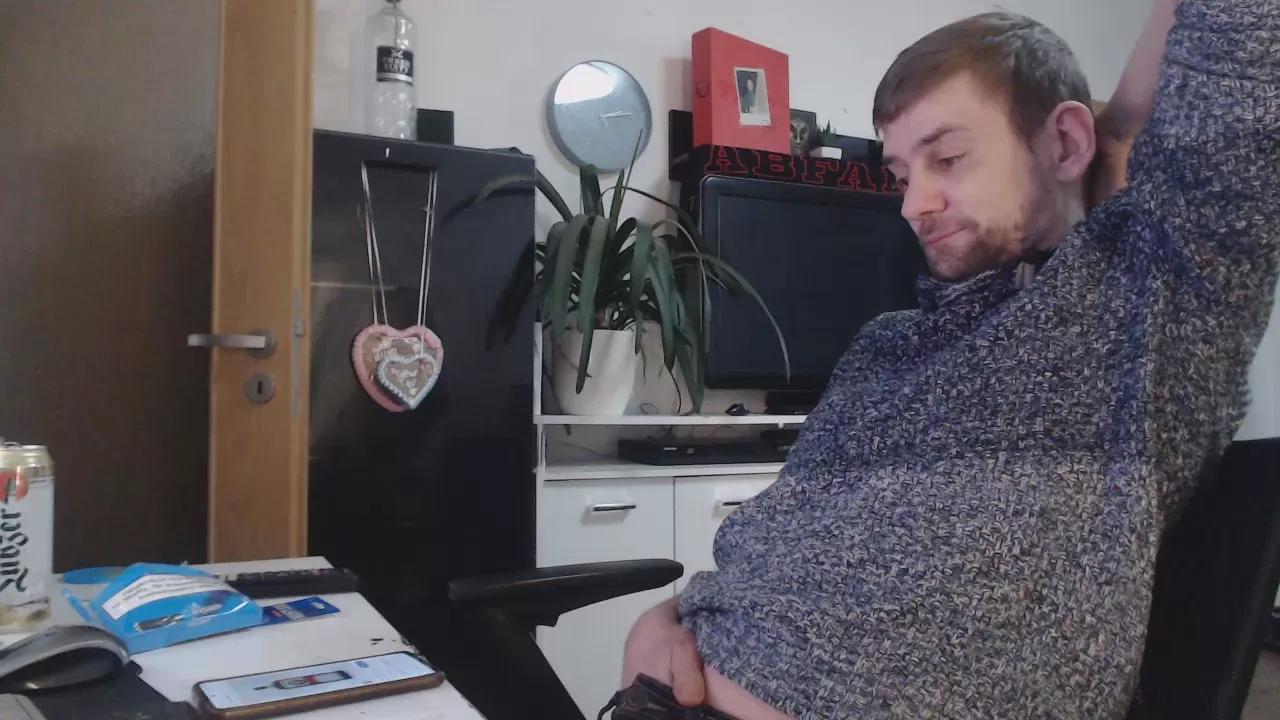 Widersacha on Cam4 