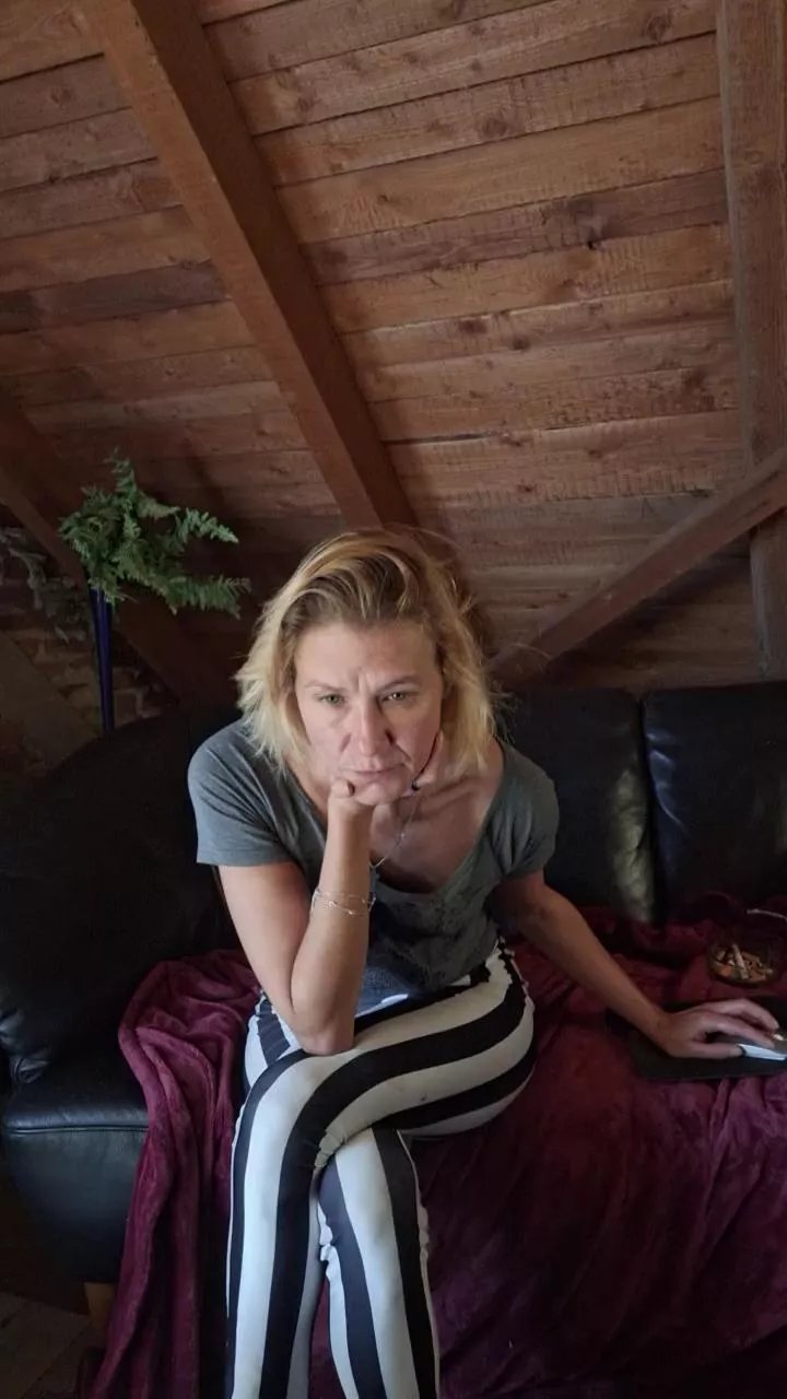 Offline xcYola on Cam4