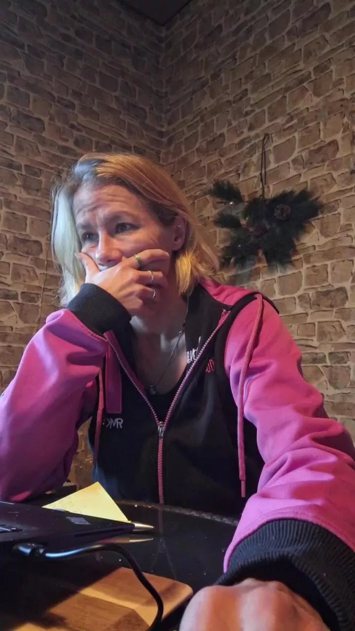 Offline xcYola on Cam4