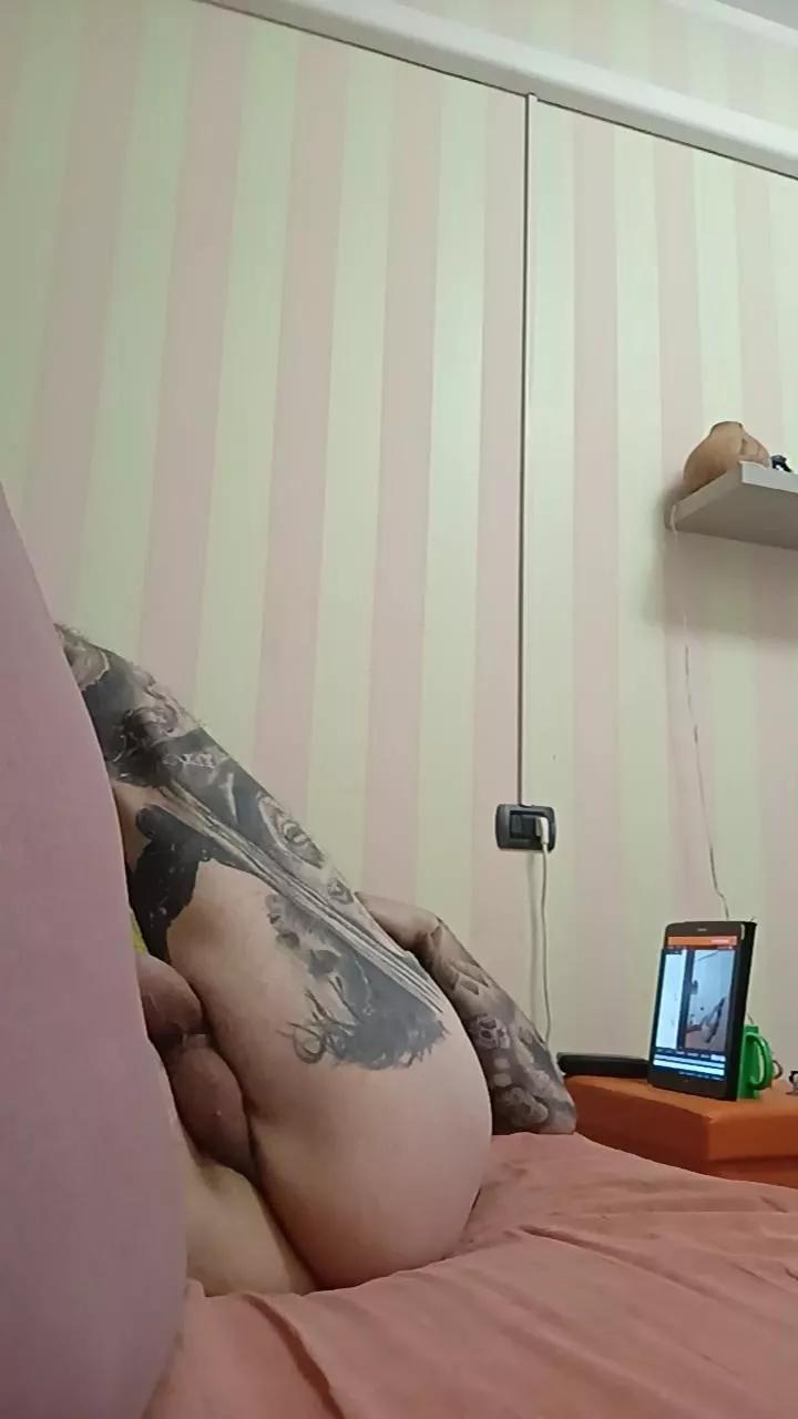 Yommyloveanal on Cam4 