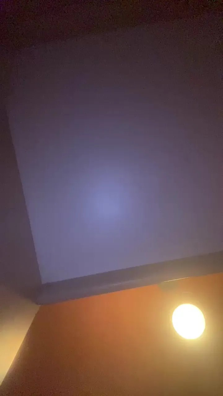 Offline youness22 on Cam4