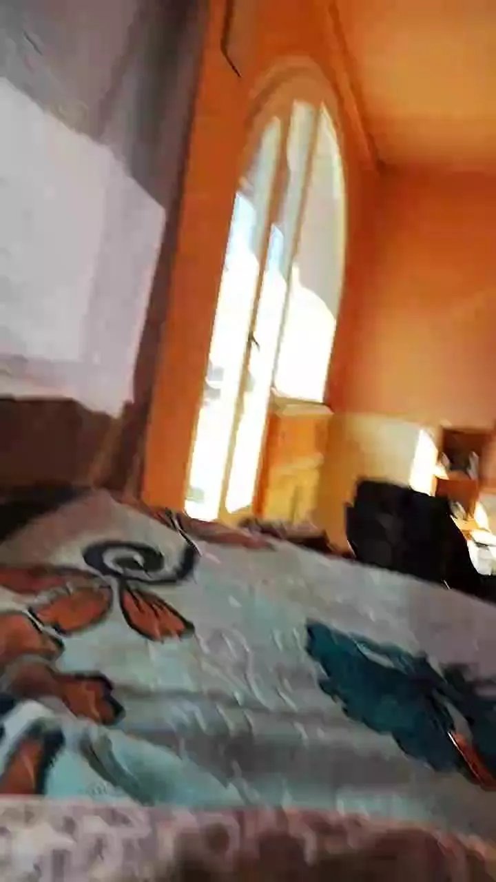 Offline youness22 on Cam4