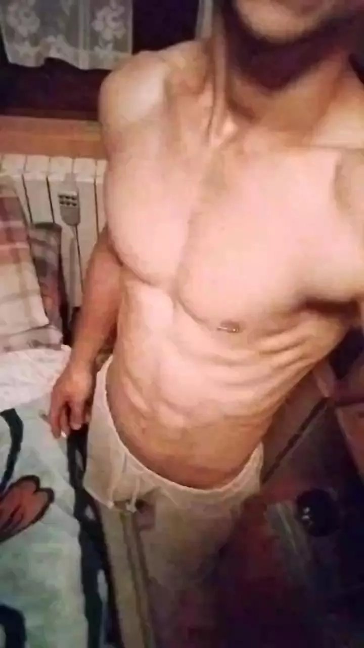 Offline youness22 on Cam4