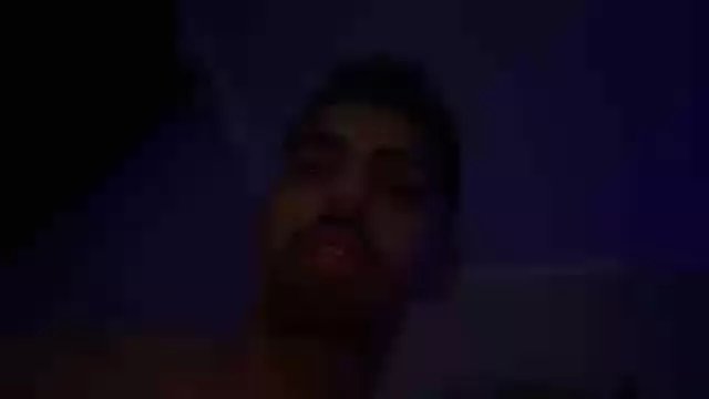 Offline YoungFilipe on Cam4