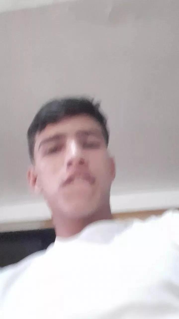 your_latin_cock on Cam4 