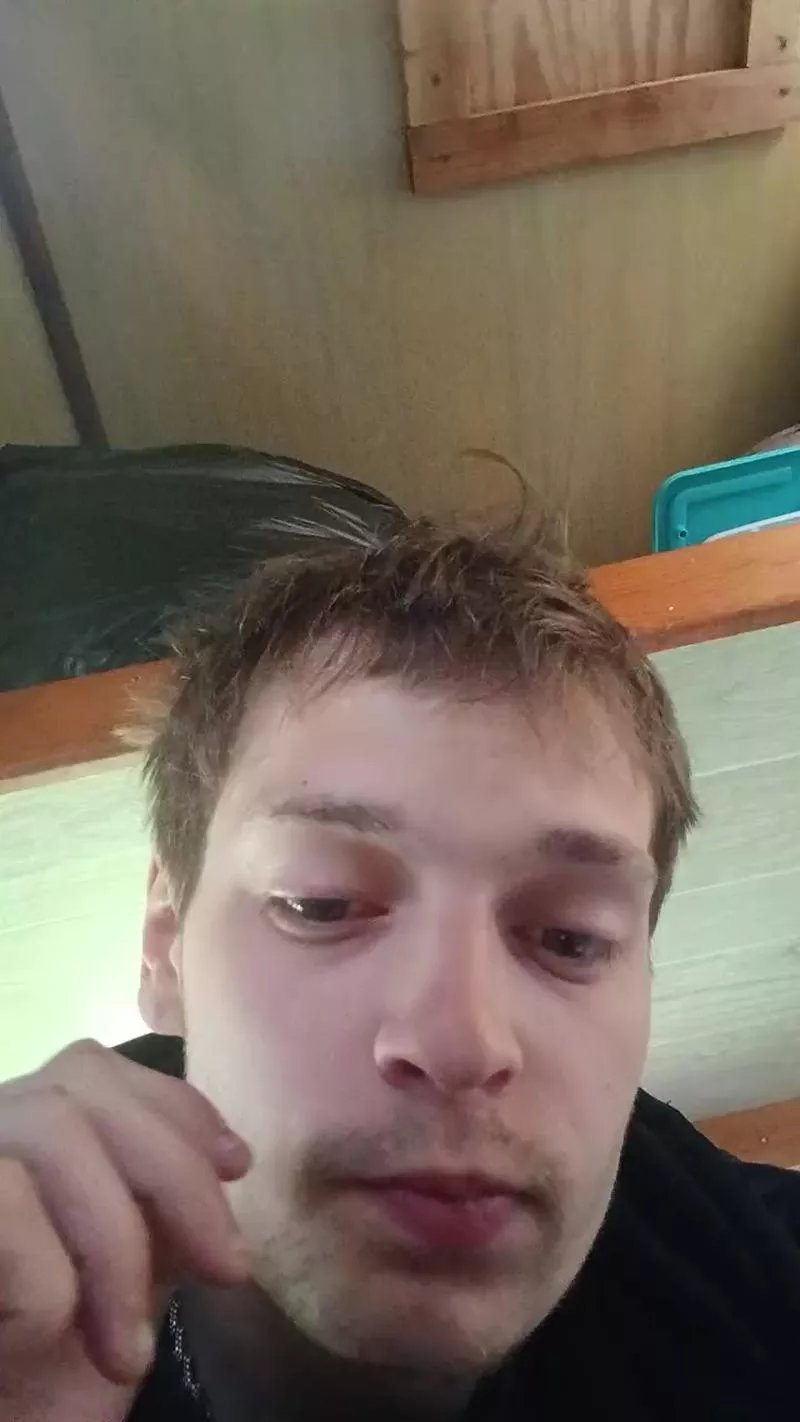 Offline yourmine427 on Cam4