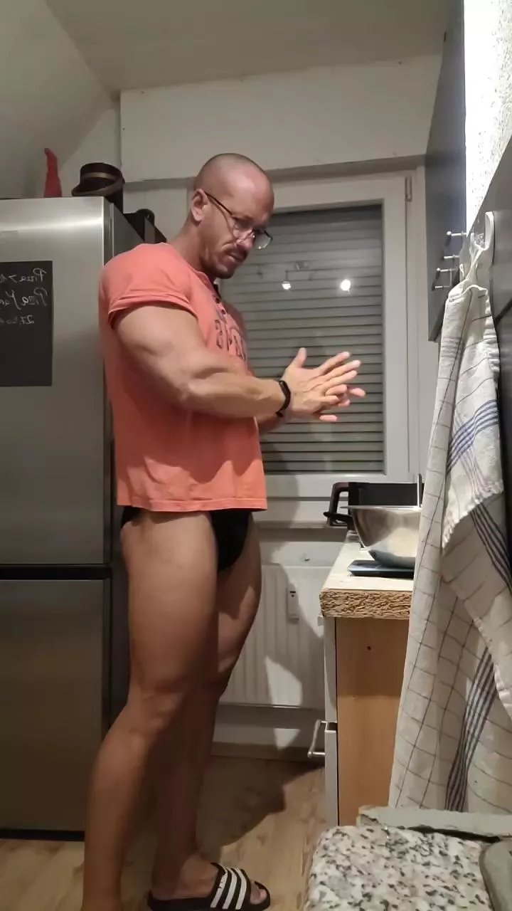 Offline yumyum18 on Cam4