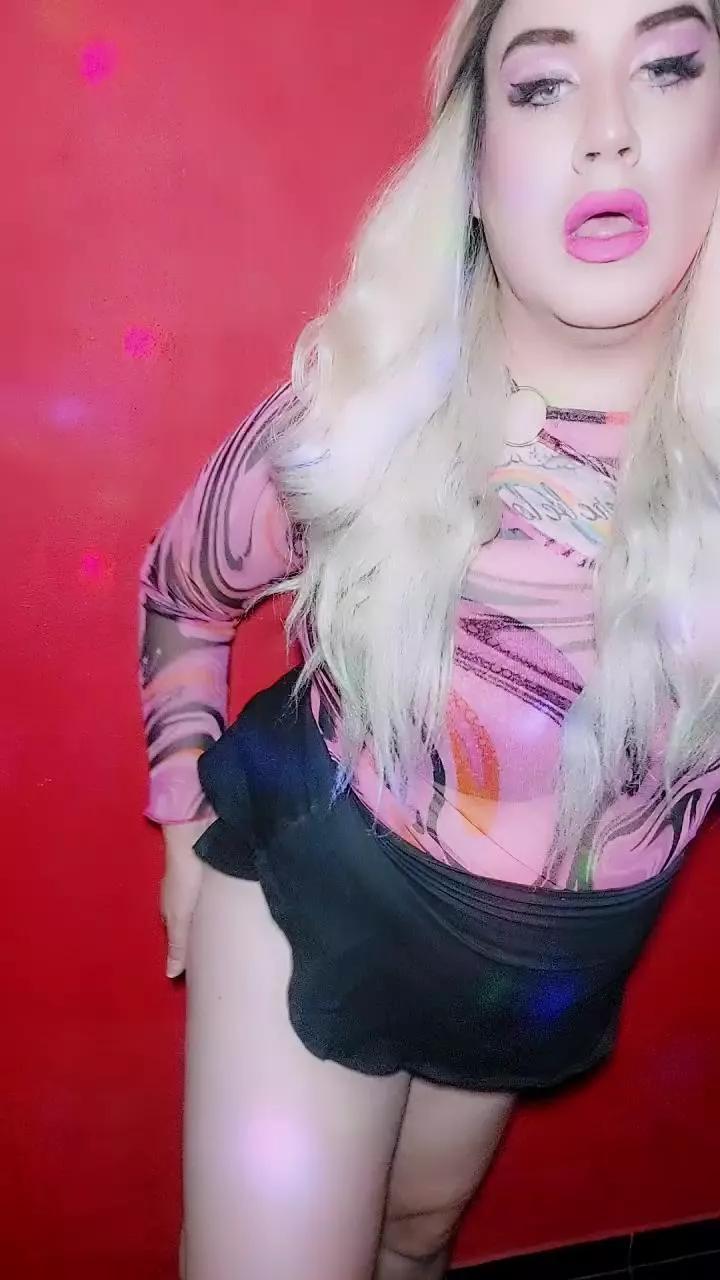 zahiraCross on Cam4 