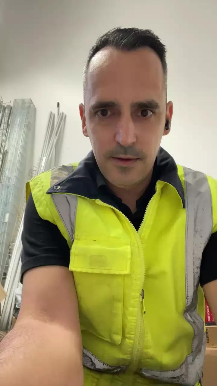 ze_voltou_ on Cam4 