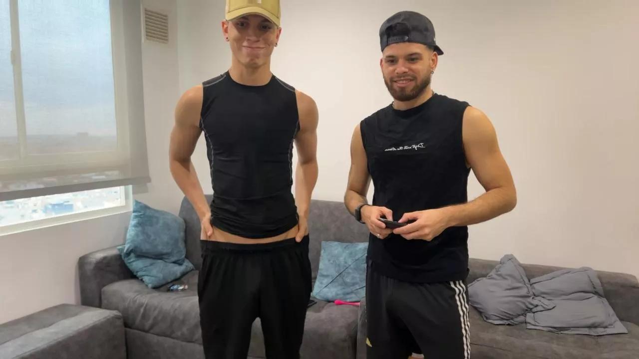 zoneboys_ on Cam4 