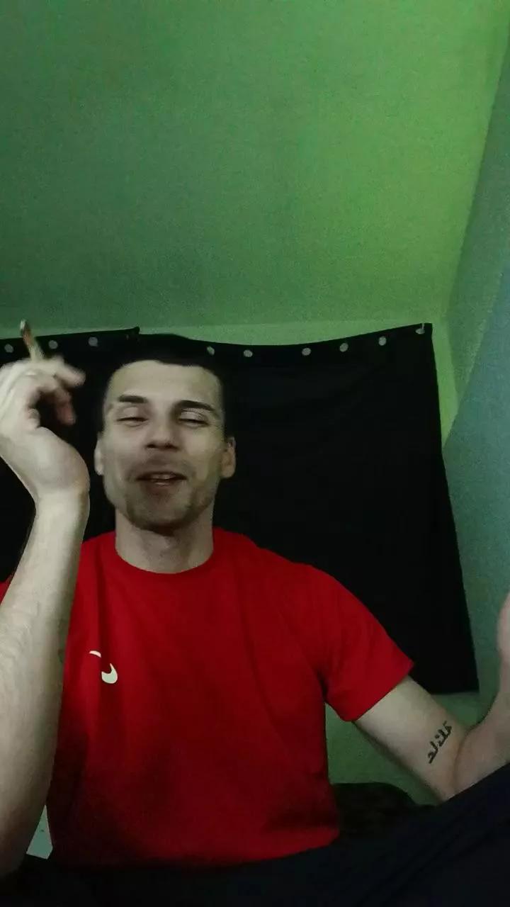 Zyonprive on Cam4 
