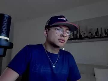 a_lejandro_08 on Chaturbate