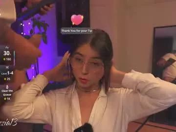 bellapazzia13 on Chaturbate