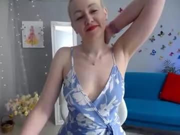 Freechat blondy_mom on Chaturbate