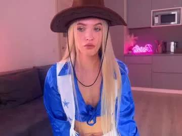 Freechat blush_mikki on Chaturbate