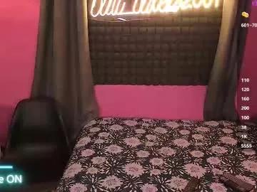 bull_vixen2001 on Chaturbate 