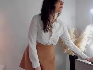 camillaadrian on Chaturbate 