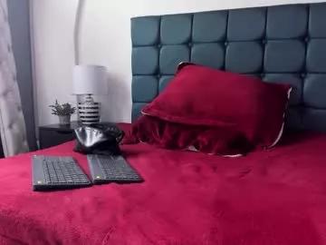 charlott_lens on Chaturbate