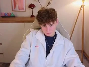 Freechat crisp1n on Chaturbate