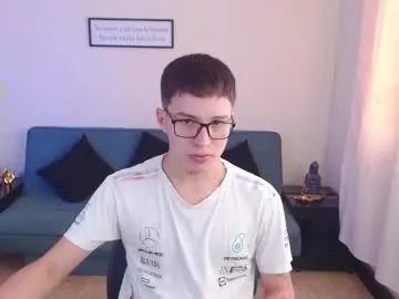 Freechat cumandres on Chaturbate