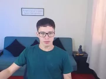 Freechat cumandres on Chaturbate