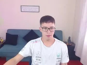 Freechat cumandres on Chaturbate