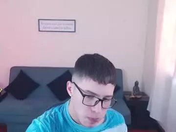 Freechat cumandres on Chaturbate