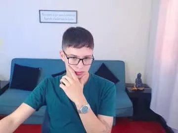 Freechat cumandres on Chaturbate