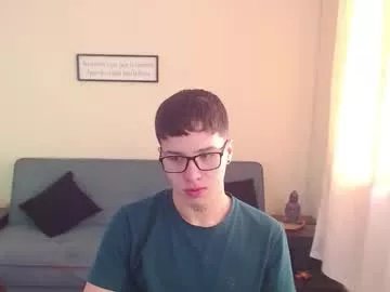 Freechat cumandres on Chaturbate