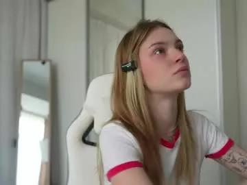 Freechat cyberheart_ on Chaturbate