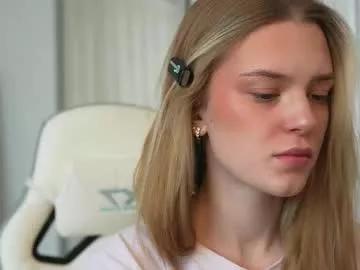 Freechat cyberheart_ on Chaturbate