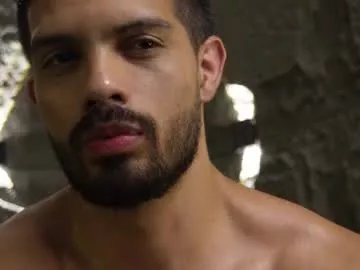 Freechat dann_saenz on Chaturbate