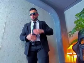 dennis_cox_ on Chaturbate 