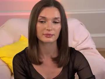 Group e_vvv_a on Chaturbate