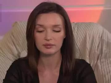 Group e_vvv_a on Chaturbate