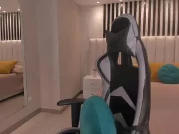 ellaclark on Chaturbate 