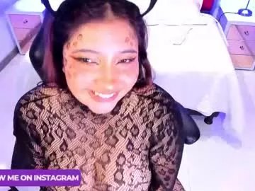 Freechat emma_monserratt on Chaturbate