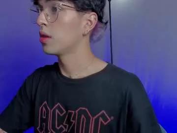 erisleeon on Chaturbate 