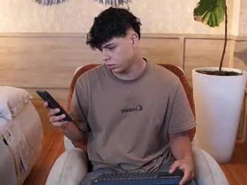 ethan_occonor — GOAL: Sexy Dance [300 tokens remaining] Welcome to my room! #teen #young #cute #18 #skinny