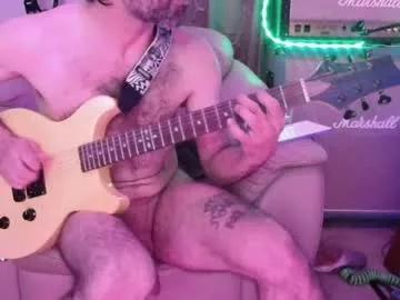 Freechat flanneldong on Chaturbate