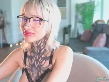 Freechat goth_dolll on Chaturbate