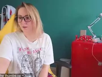Freechat hell_l0ve on Chaturbate