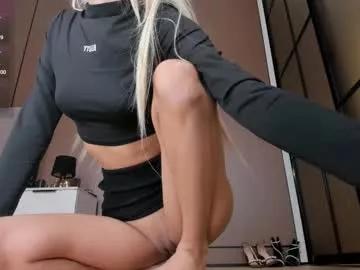 hi_miki on Chaturbate