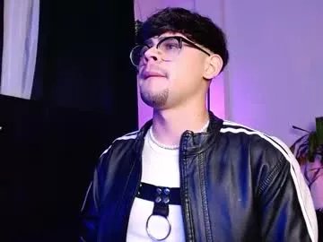 Freechat isaac_saenz on Chaturbate