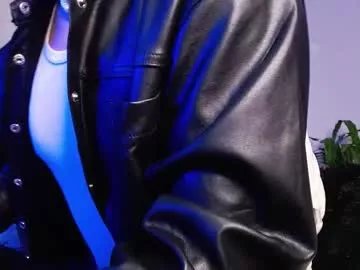 Freechat isaac_saenz on Chaturbate