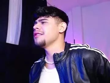 Freechat isaac_saenz on Chaturbate